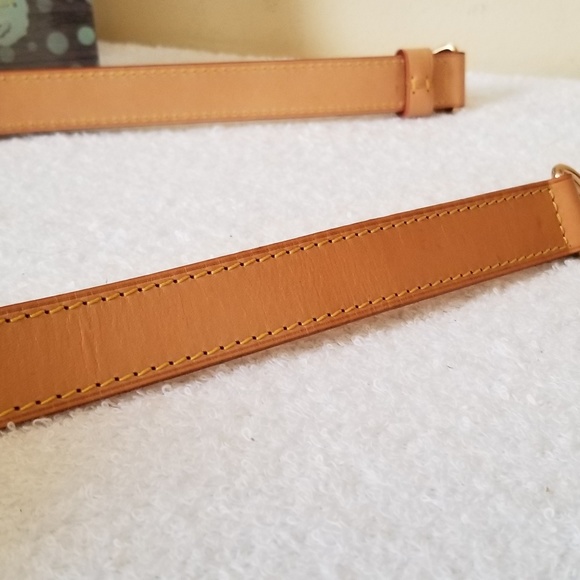 LV strap authentic for keepall - Picture 5 of 5